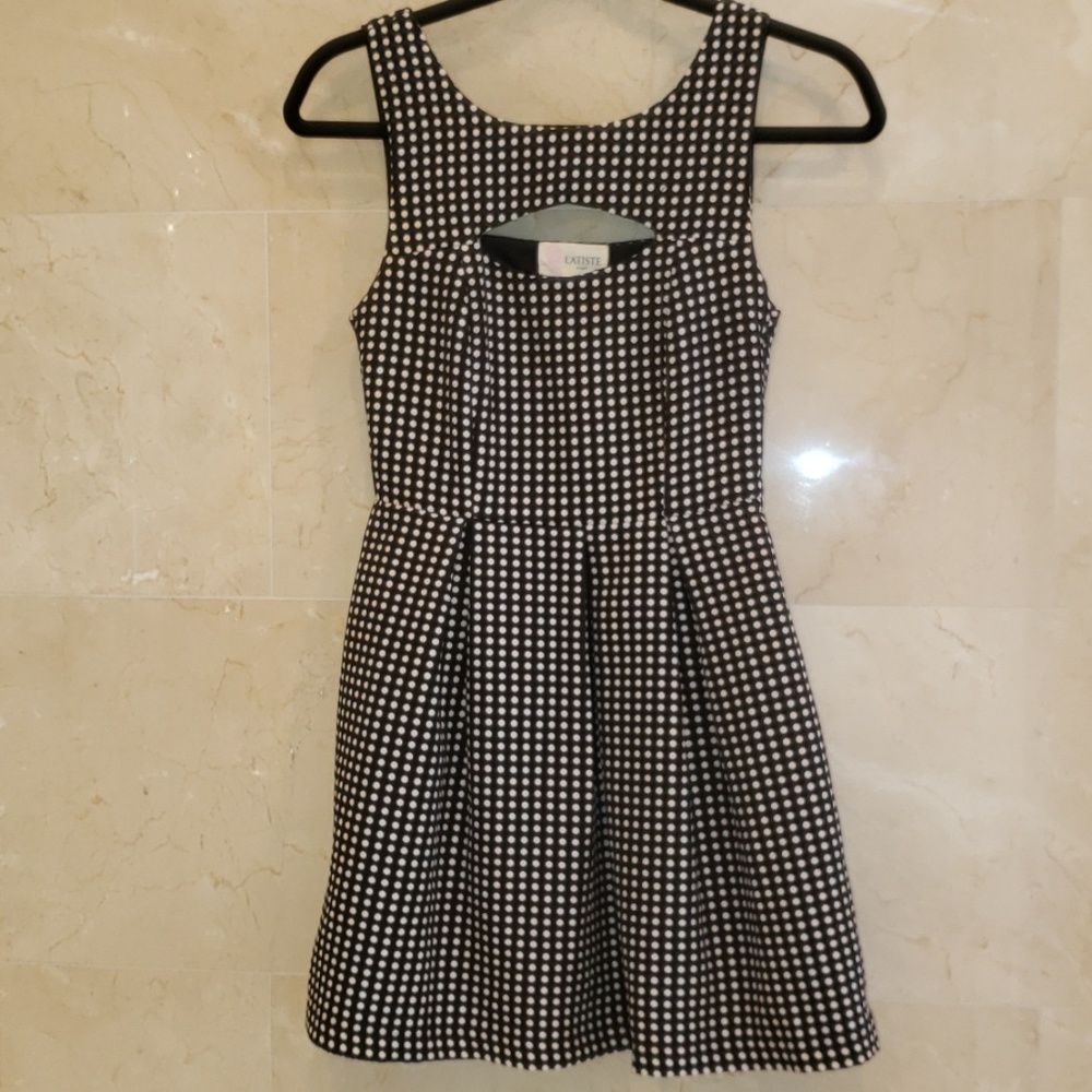 NEW L'ATISTE BY AMY BLACK WHITE COCKTAIL DRESS